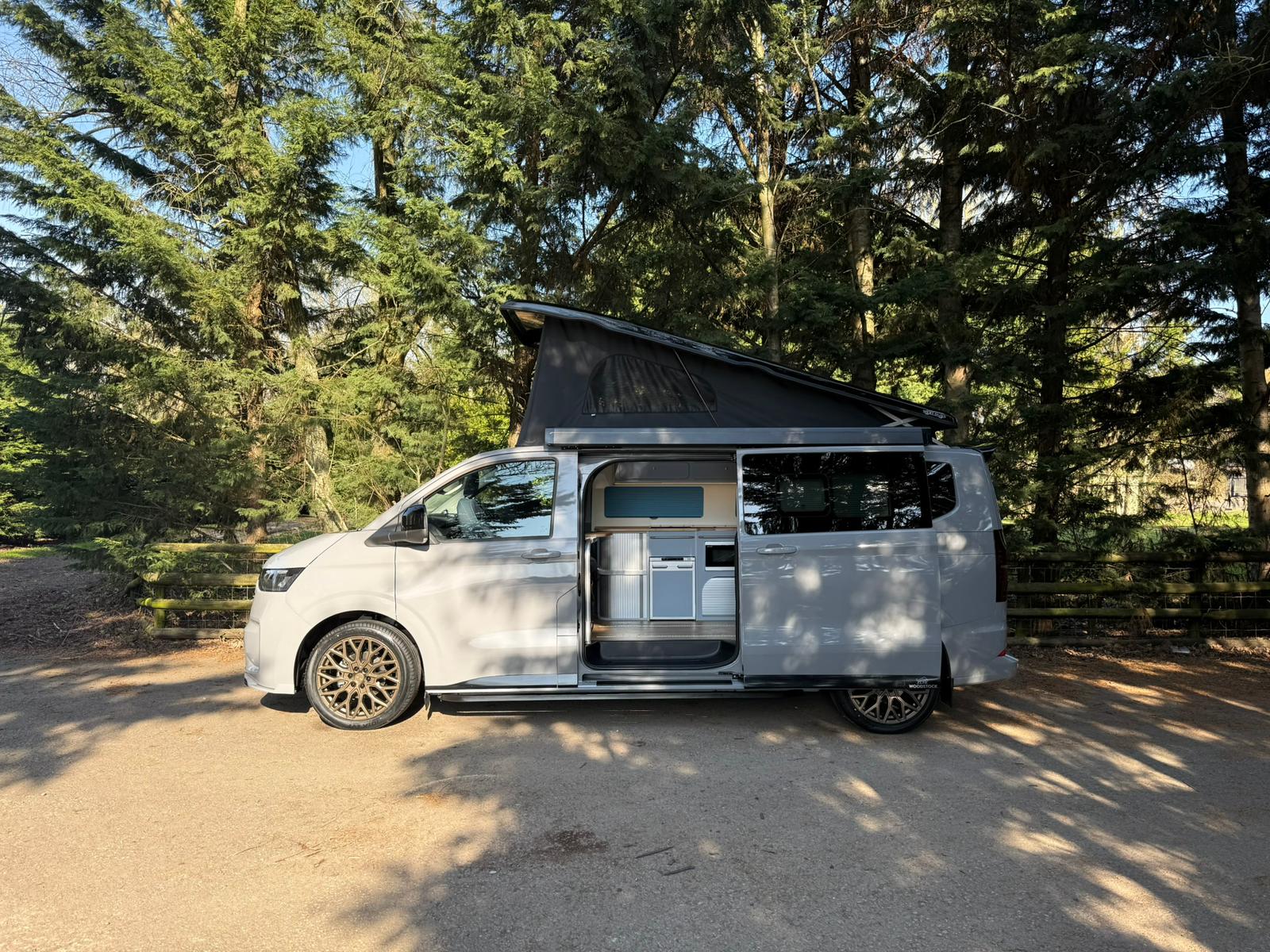 VW T7 - Commerce Pro - LWB 4 MOTION - August