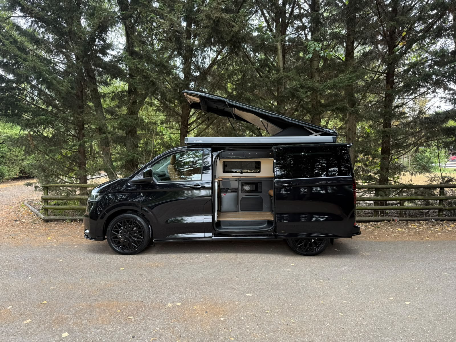 VW T7 - 150ps DSG- Tailgate - Sliding Bed - Available Now!